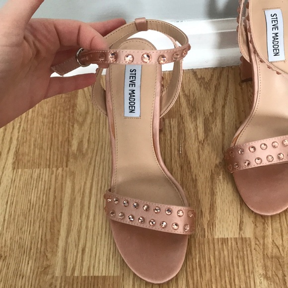 Steve Madden pink sequin satin blog heels - Picture 2 of 10